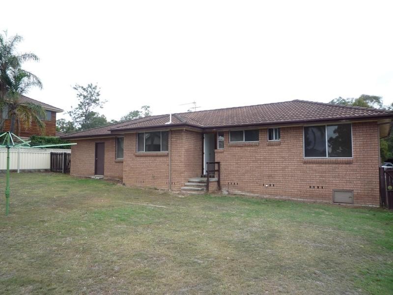 14 Galway Crescent, Metford NSW 2323