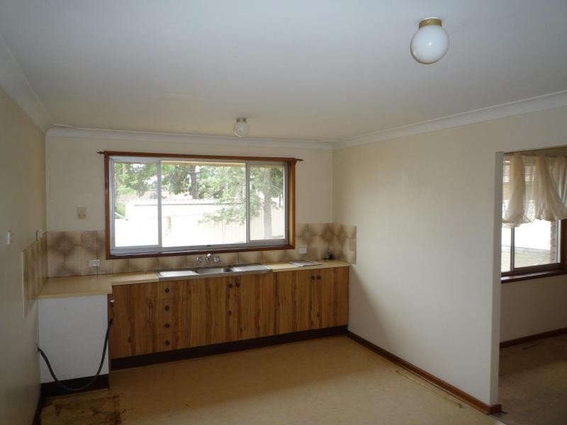14 Galway Crescent, Metford NSW 2323