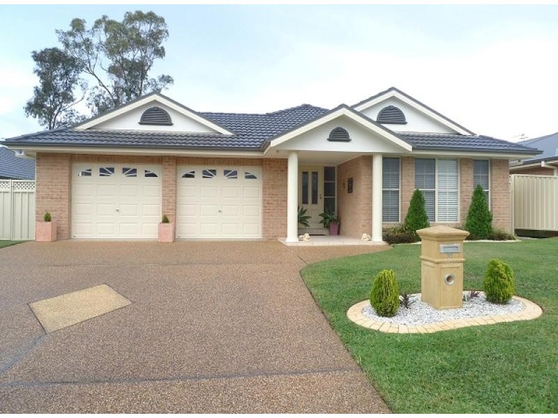 16 Streeton Drive, Metford NSW 2323
