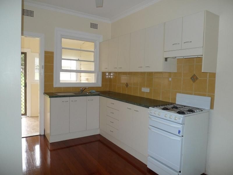 65 Gillies Street, Rutherford NSW 2320