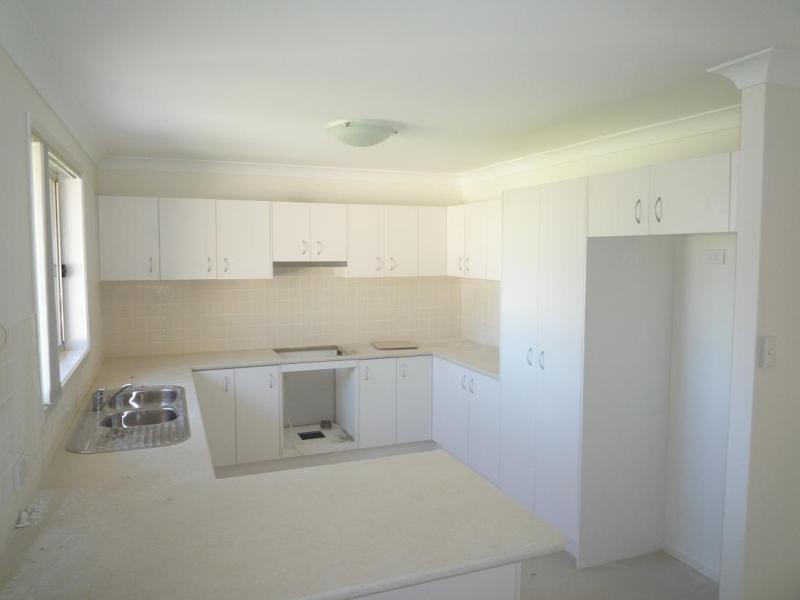 17 Diamond Circuit, Aberglasslyn NSW 2320