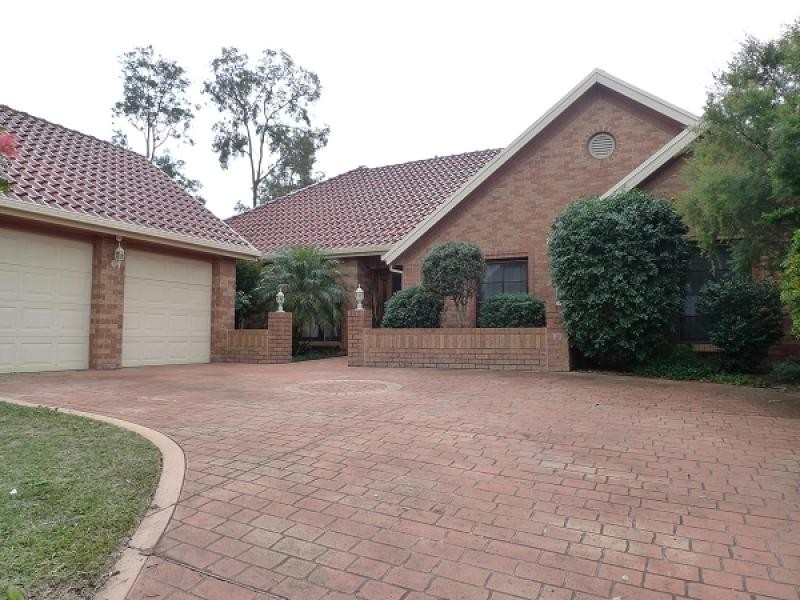 48 Squadron Crescent, Rutherford NSW 2320
