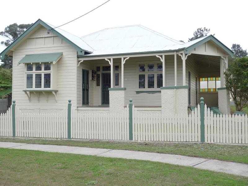 8 Goulburn Street, Abermain NSW 2326