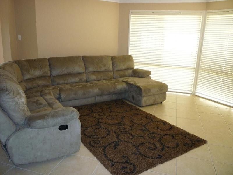 27 Strutt Crescent, Metford NSW 2323