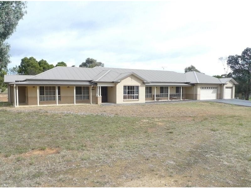 100 Florence Street, Greta NSW 2334