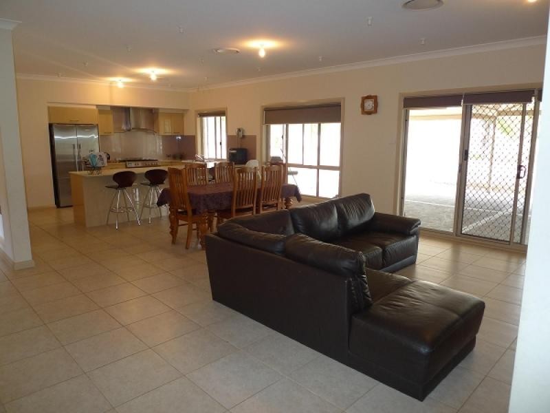 100 Florence Street, Greta NSW 2334