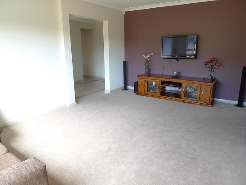 100 Florence Street, Greta NSW 2334