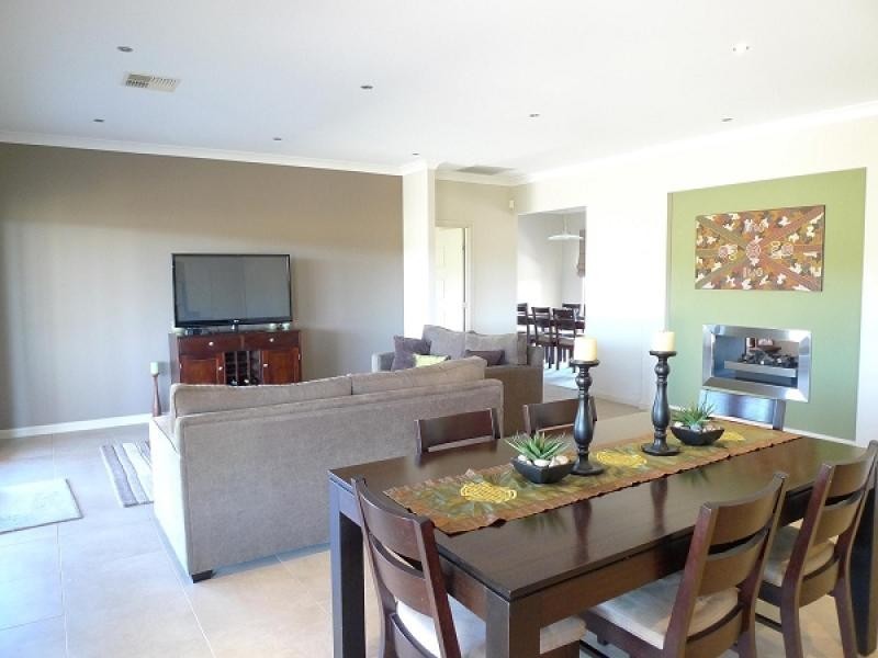 4 Sandstone Drive, Windella NSW 2320