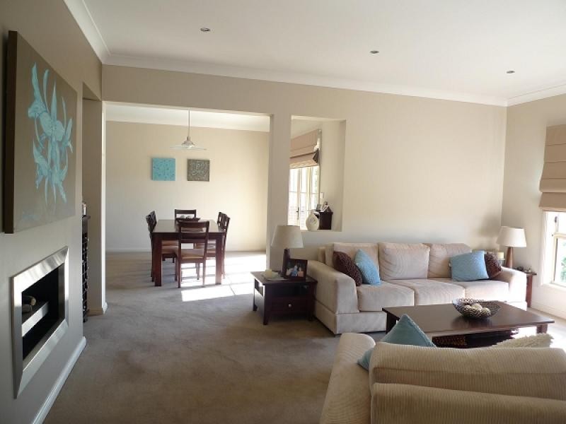 4 Sandstone Drive, Windella NSW 2320