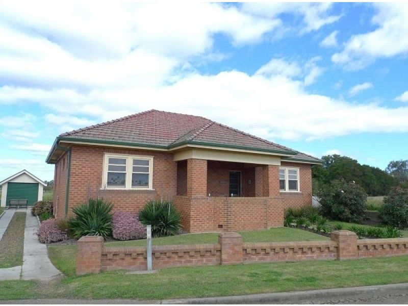 10 Glenarvon Road, Lorn NSW 2320