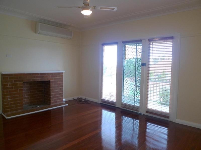 65 Gillies Street, Rutherford NSW 2320