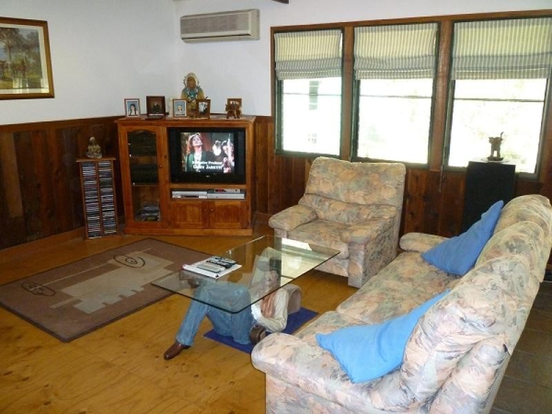 10 Alexander Drive, Seaham NSW 2324