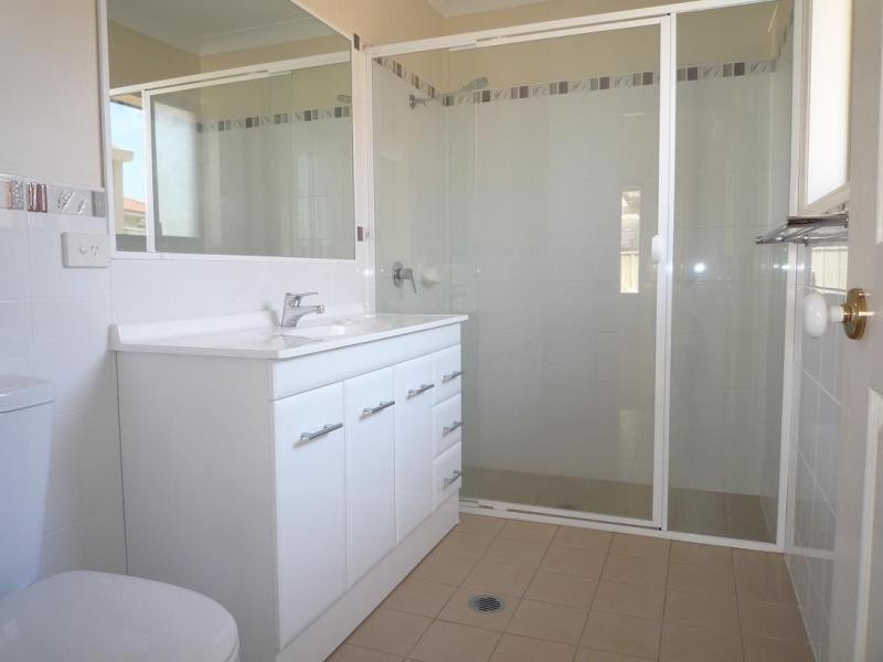 16 Kelly Circle, Aberglasslyn NSW 2320