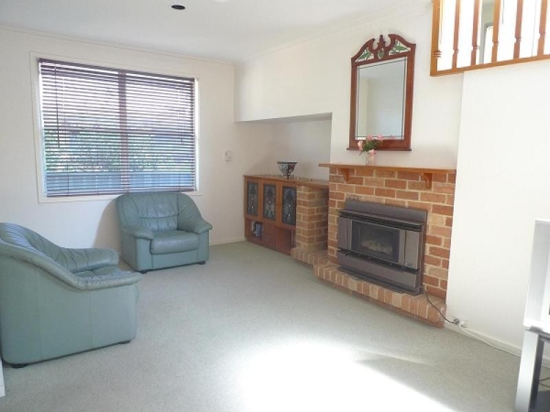 4 Foveaux Crescent, Metford NSW 2323