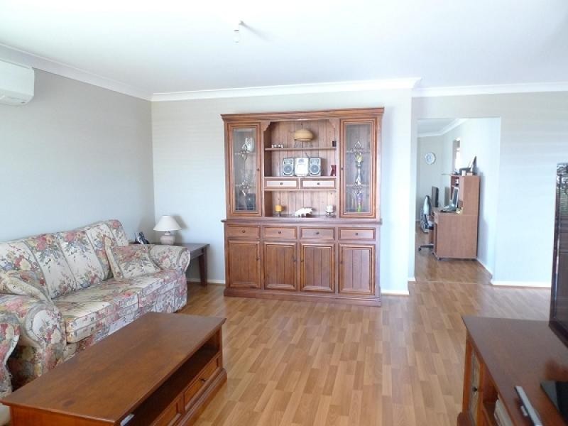 17 Strutt Crescent, Metford NSW 2323