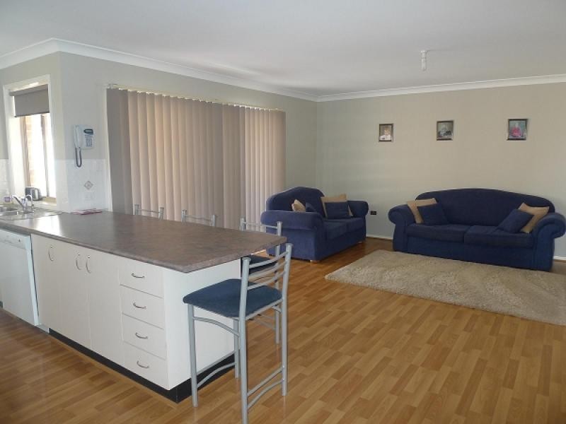 17 Strutt Crescent, Metford NSW 2323