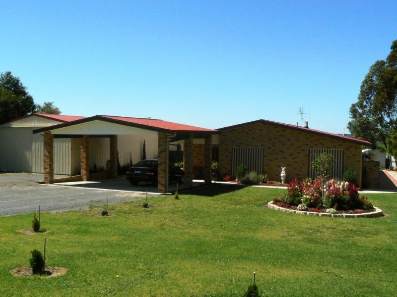 13A IRVINES ROAD, Orbost VIC 3888