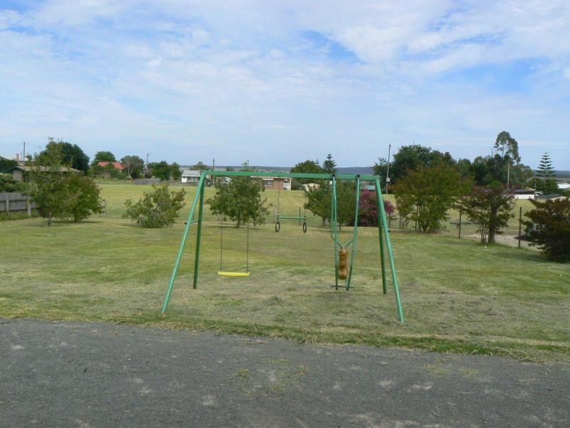 271 NICHOLSON STREET, Orbost VIC 3888