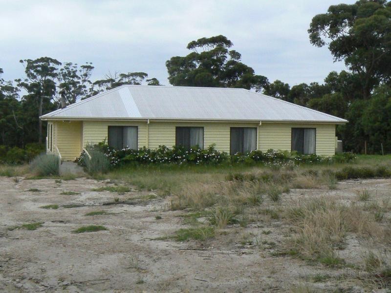 233 LAKE ROAD, NEWMERELLA, Orbost VIC 3888