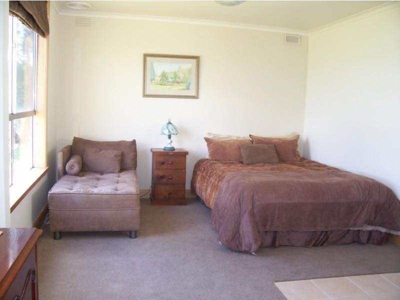 164 LAKE ROAD NEWMERELLA, Orbost VIC 3888