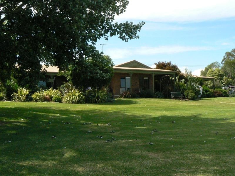 33 IRVINES ROAD, Orbost VIC 3888