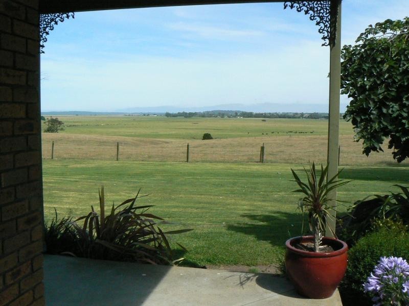 33 IRVINES ROAD, Orbost VIC 3888