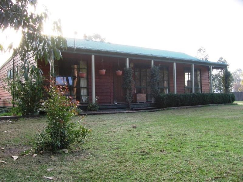 9 SUTTON STREET, Cann River VIC 3890