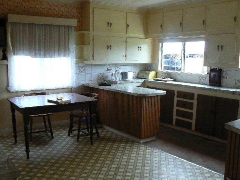 64 GLADSTONE STREET, Orbost VIC 3888