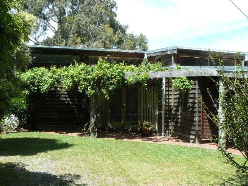 18 STIRLING STREET, Marlo VIC 3888