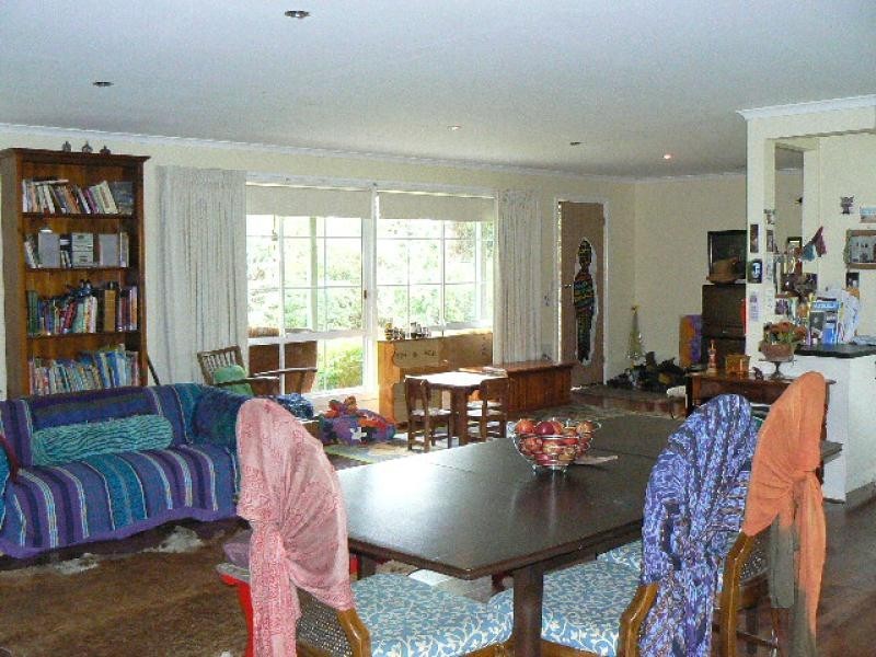 16 FARMERS LANE, Orbost VIC 3888