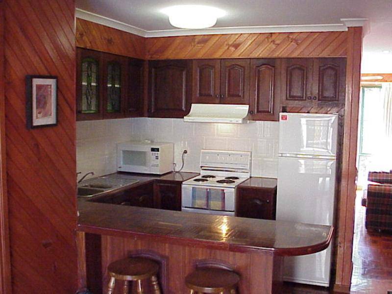 UNITS 4 & 5, 12-14 BACK POREPUNKAH ROAD,, Bright VIC 3741