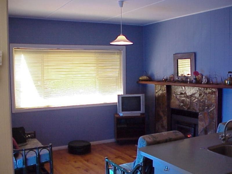 120 DELANY AVENUE, Bright VIC 3741