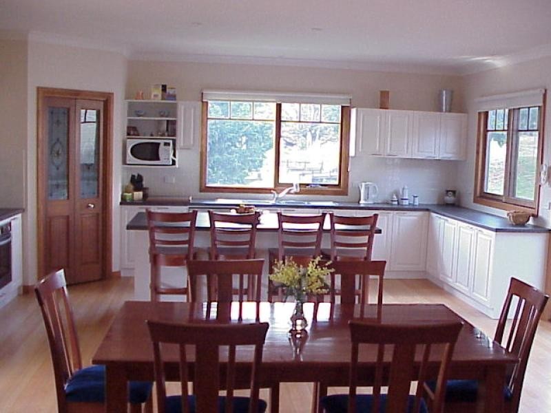 7 BLACKWOOD BOWL, Bright VIC 3741