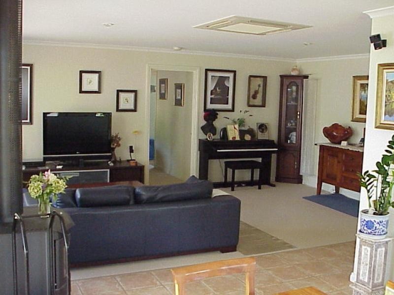 4 Frasers Lane, Bright VIC 3741