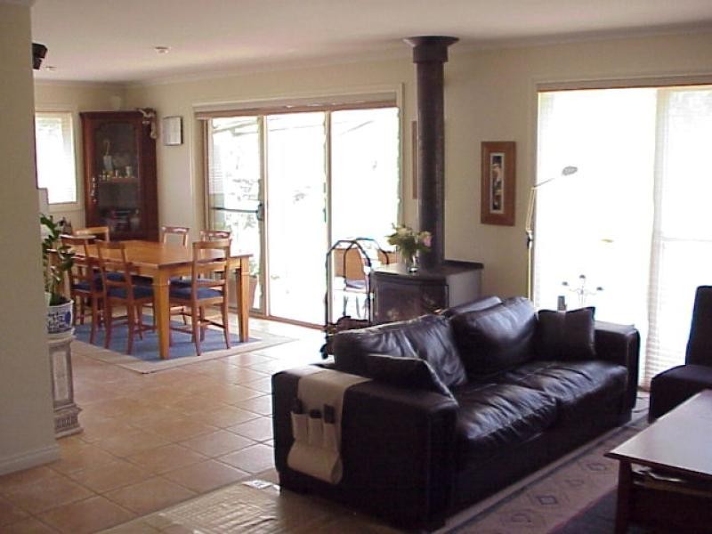 4 Frasers Lane, Bright VIC 3741