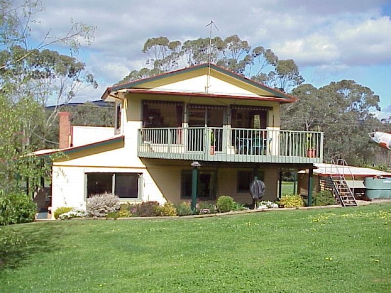 112 Harris Lane, Porepunkah, Bright VIC 3741