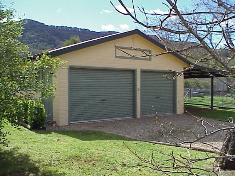 112 Harris Lane, Porepunkah, Bright VIC 3741