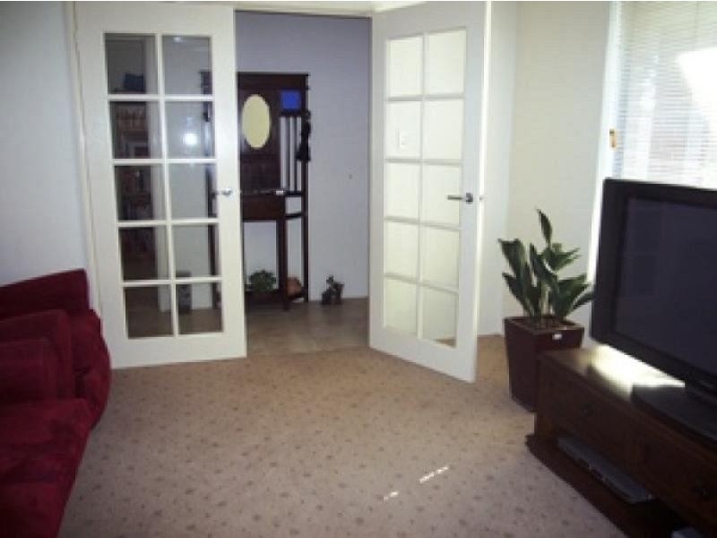 27 CENTRAL ROAD, Wonthella WA 6530