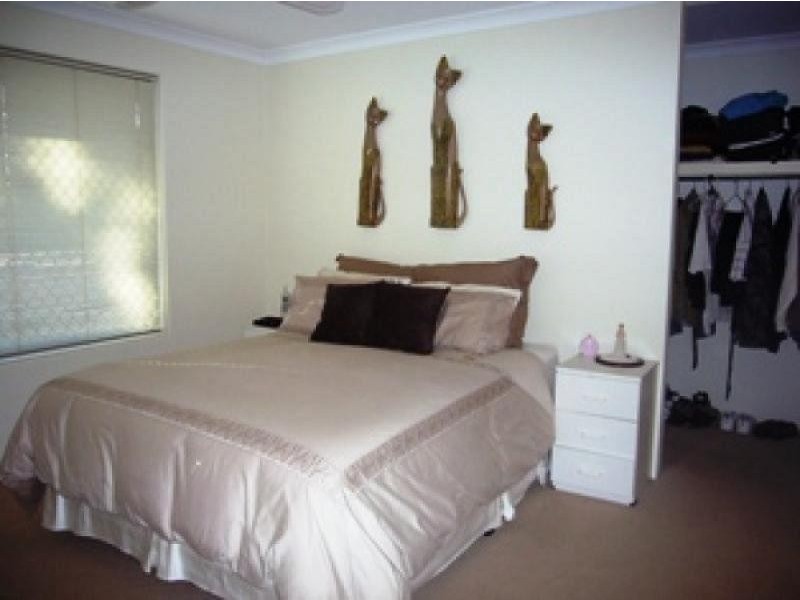 27 CENTRAL ROAD, Wonthella WA 6530