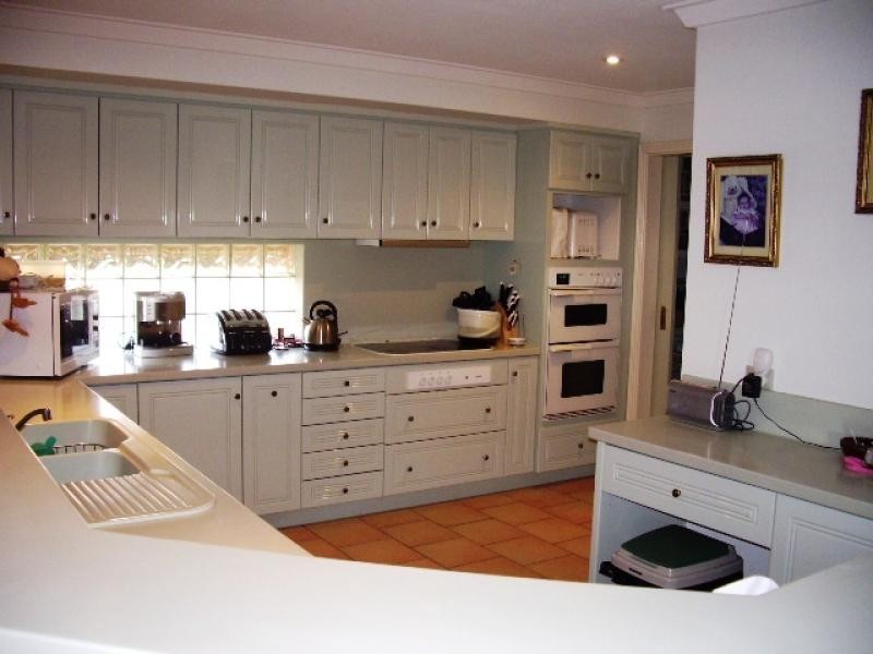 16 SANDOWN CLOSE, Tarcoola Beach WA 6530