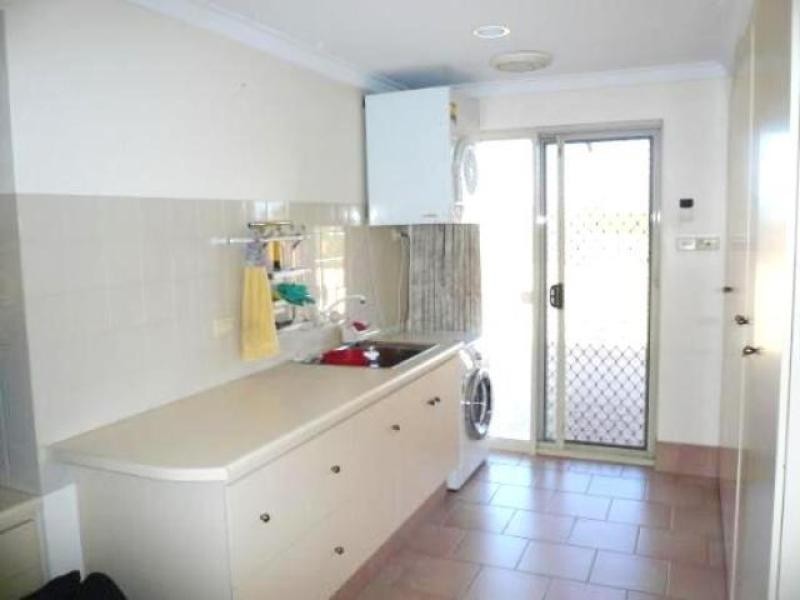 16 SANDOWN CLOSE, Tarcoola Beach WA 6530