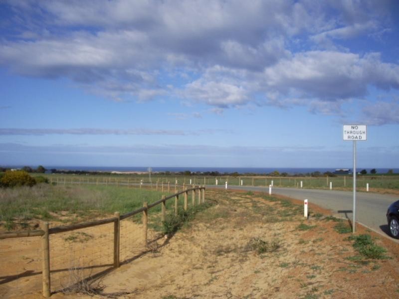 231 Parmelia Boulevard, White Peak WA 6532