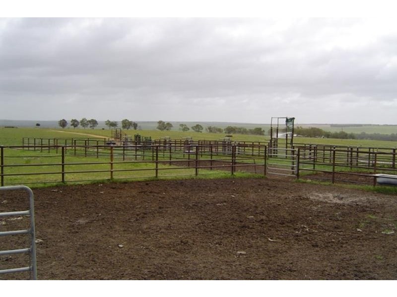 1 Milo Road, Irwin WA 6525