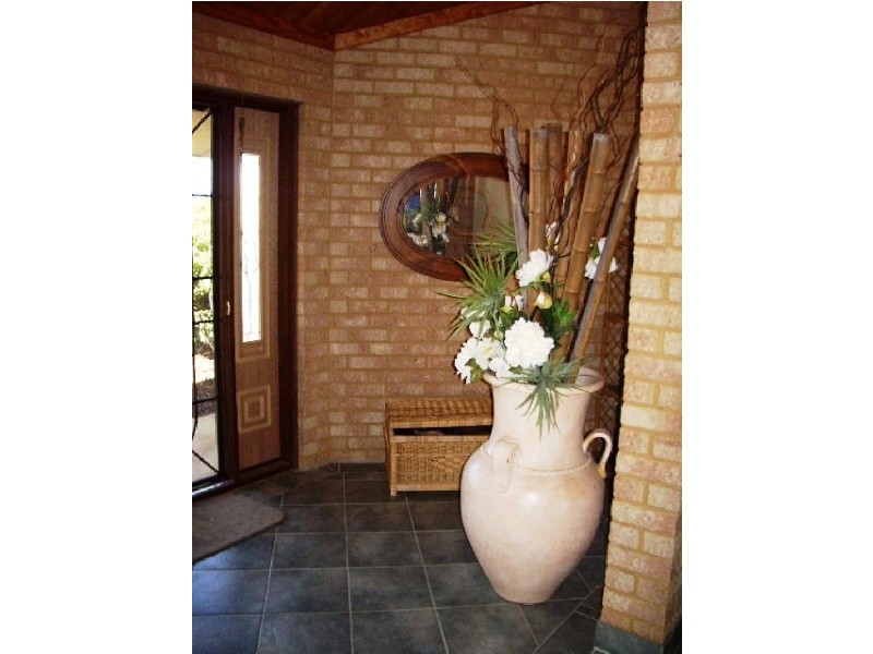 19 TERSONIA WAY, Strathalbyn WA 6530