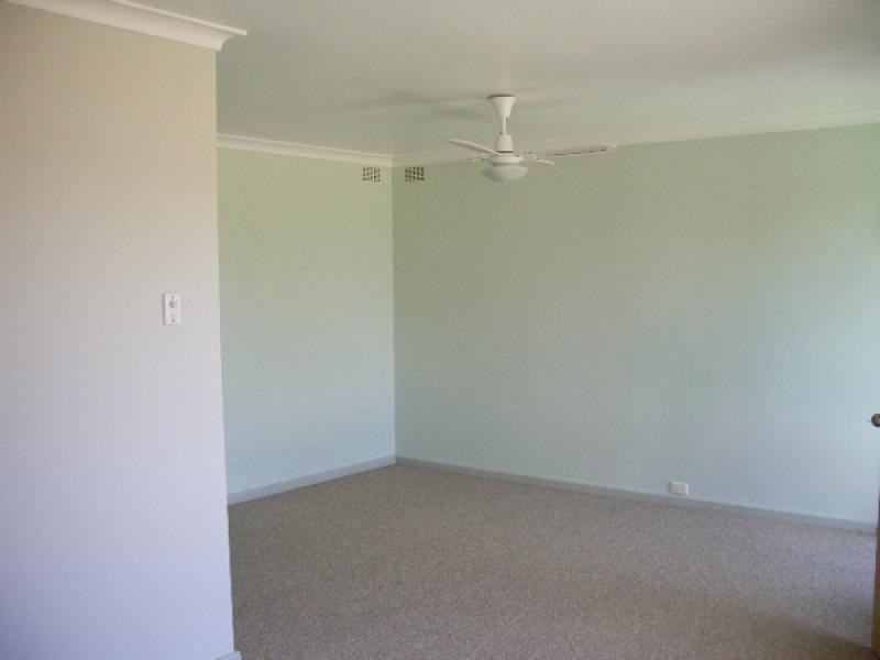 6 ROBERTS ROAD, Utakarra WA 6530