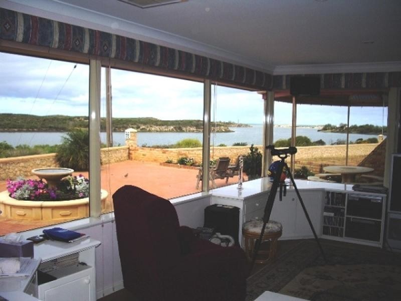 13 SOMERSET PLACE, Cape Burney WA 6532