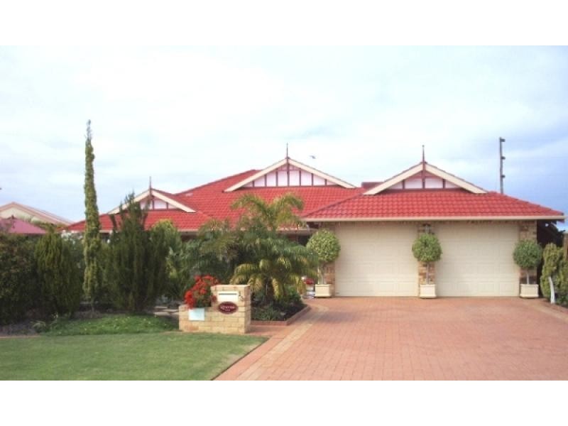 13 SOMERSET PLACE, Cape Burney WA 6532