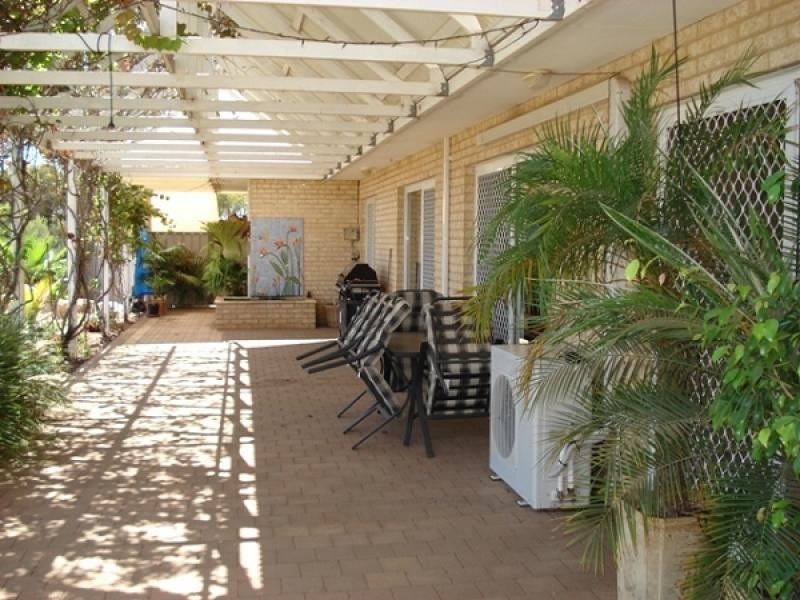 39 Eakins Crescent, Wandina WA 6530