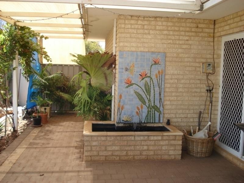 39 Eakins Crescent, Wandina WA 6530