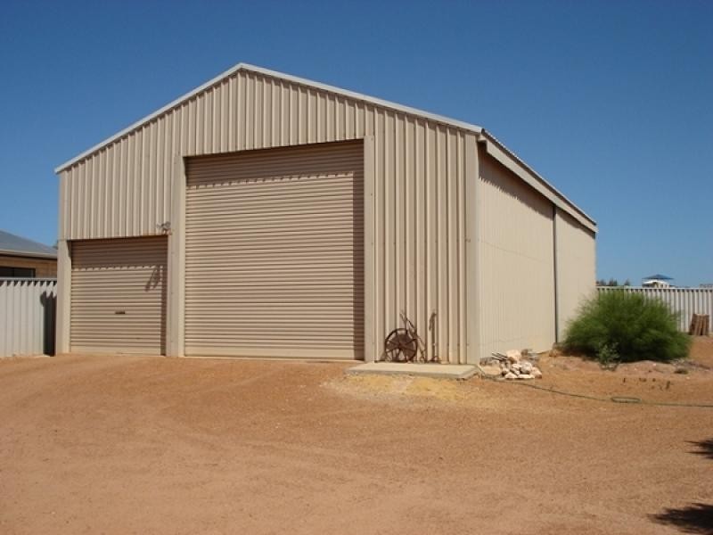 39 Eakins Crescent, Wandina WA 6530